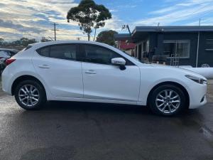 2018 Mazda 3 BN image 1