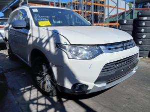 2014 Mitsubishi Outlander ZJ-ZL image 1