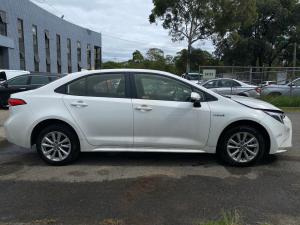 2024 Toyota Corolla ZWE211R image 1