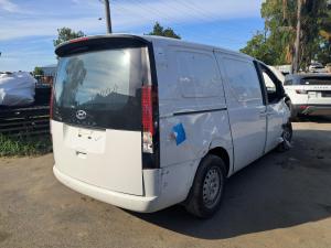 2022 Hyundai Staria US4 image 1