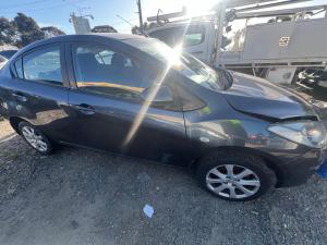 Mazda 2 DE SERIES image 1