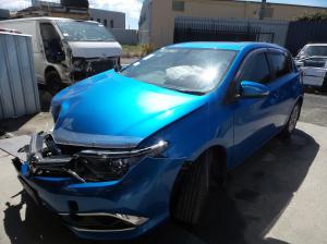 2017 Toyta Corolla ZRE182 image 1