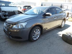 2013 Nissan Pulsar B17 image 1