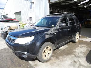 2010 Subaru Forester SH image 1