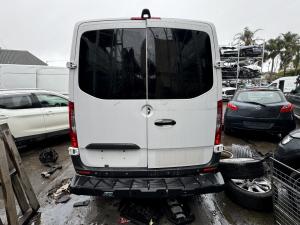 2020 Mercedes Benz Sprinter VS30 image 1