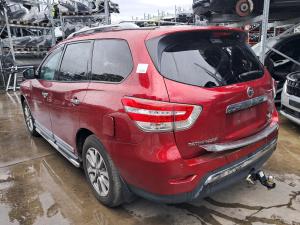 2015 Nissan Pathfinder R52 image 1