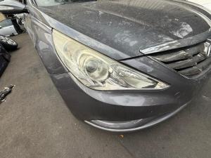 2012 Hyundai I45 image 1