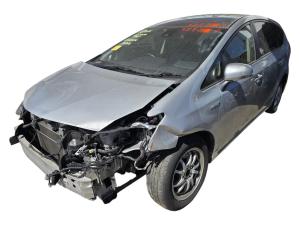 2019 Toyota Prius ZVW40R WAGON I-TECH image 1