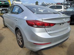 2017 Hyundai Elantra AD image 1