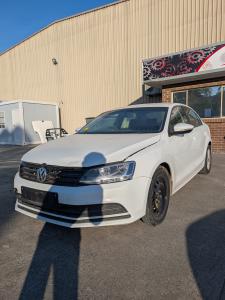 2015 Volkswagen Jetta 118TSI TRENDLINE image 1
