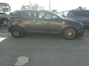 2015 Alfa Romeo Mito image 1