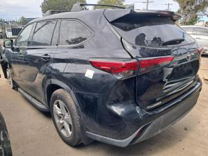 2022 Toyota Kluger GX image 1