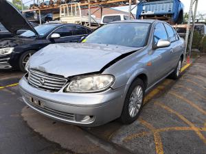 2004 Nissan Pulsar N16 image 1