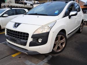 2014 Peugeot 3008 image 1