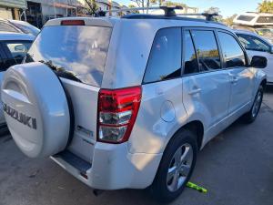 2011 Suzuki Vitara JT image 1