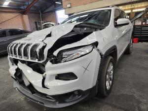 2014 Jeep Cherokee 3.2L EHB AUTO V6 9SPD AWD LONGITUDE KL image 1