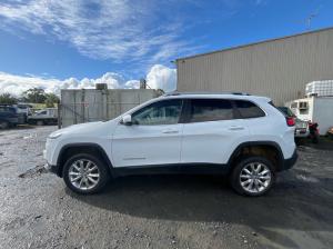 2015 Jeep Cherokee image 1