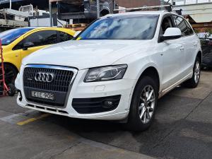 2012 Audi Q5 8R image 1