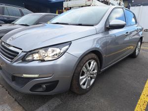 2015 Peugeot 308 image 1