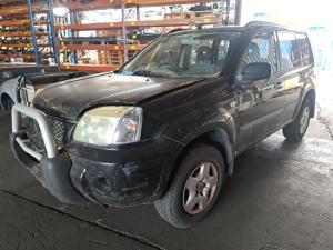 2004 Nissan X Trail T30 image 1