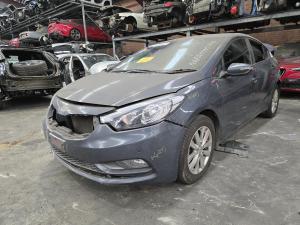 2015 Kia Cerato YD 1.8L G4NB AUTO 6SPD FWD S PREMIUM image 1