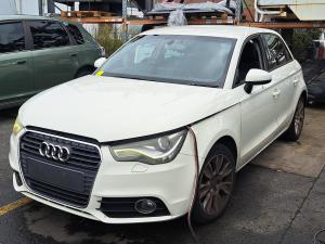 2013 Audi A1 8X image 1