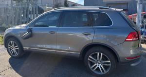 2012 Vw Toureg image 1