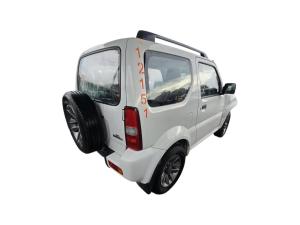 2015 Suzuki Jimny SN413 SIERRA JLX image 1