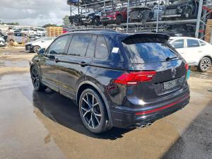 2023 Volkswagen Tiguan 5NA image 1