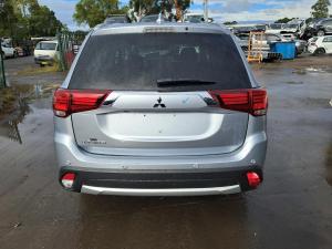 2017 Mitsubishi Outlander ZK-ZL image 1