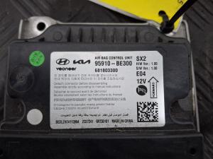 2023 Hyundai Kona SX2 image 1