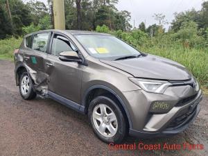 2016 Toyota Rav4 image 1
