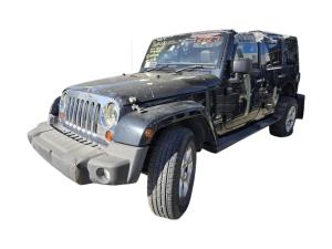 2013 Jeep Wrangler JK OVERLAND image 1