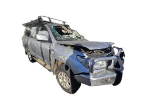 2009 Toyota Land Cruiser UZJ200R GXL image 1