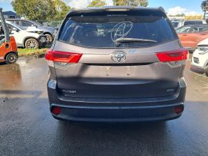 2017 Toyota Kluger GSU50/GSU55 image 1