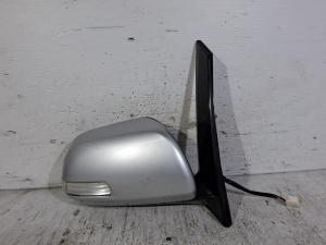 2007 Toyota Tarago image 1