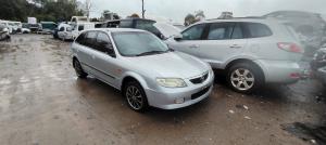 2002 Mazda 323 PROTEGE image 1