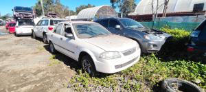 2000 Mazda 323 image 1