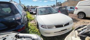 2001 Mitsubishi Lancer image 1