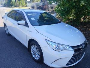 2016 Toyota Camry image 1