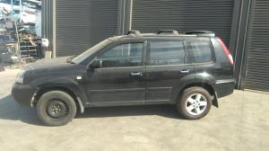 2004 Nissan Xtrail T30 image 1