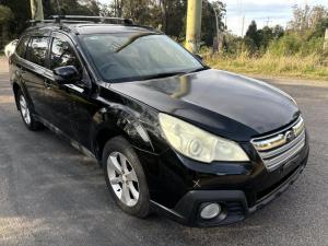 2013 Subaru Outback image 1