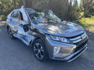 2017 Mitsubishi Eclipse Cross image 1