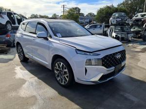 2022 Hyundai Santa Fe TM image 1