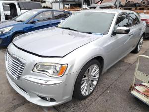 2013 Chrysler 300c LX image 1