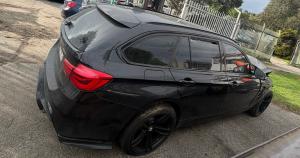 2017 Bmw 320i image 1