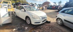 2014 Nissan Pulsar image 1