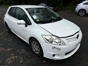 2010 Toyota Corolla image 1