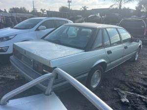 1991 Ford Ltd image 1
