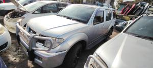 2006 Nissan Pathfinder image 1